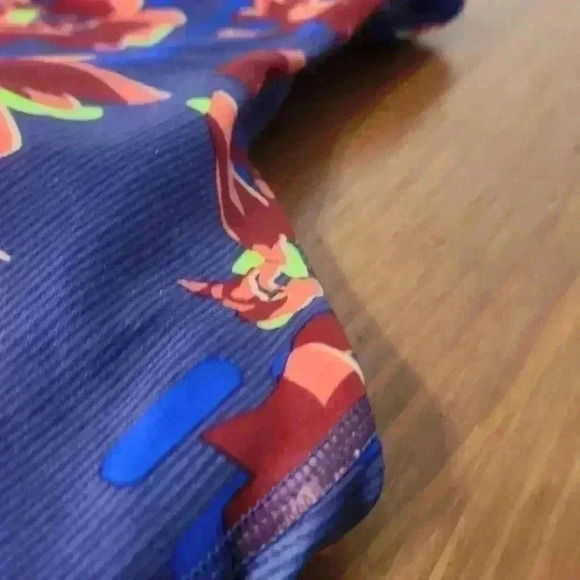 Athleta size small petite purple with coral burgundy flowers NWOT never put on - Picture 2 of 4